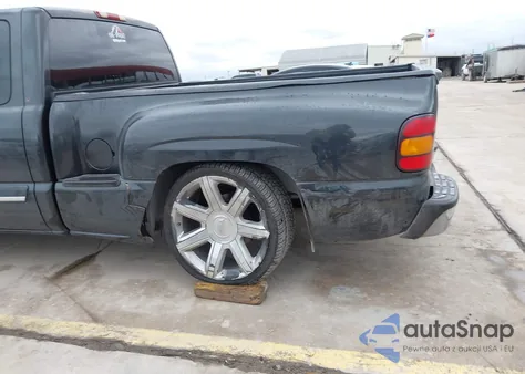 2004 Chevrolet Silverado 1500 Ls z USA, uszkodzony, nr VIN 1GCEC19V74Z120221